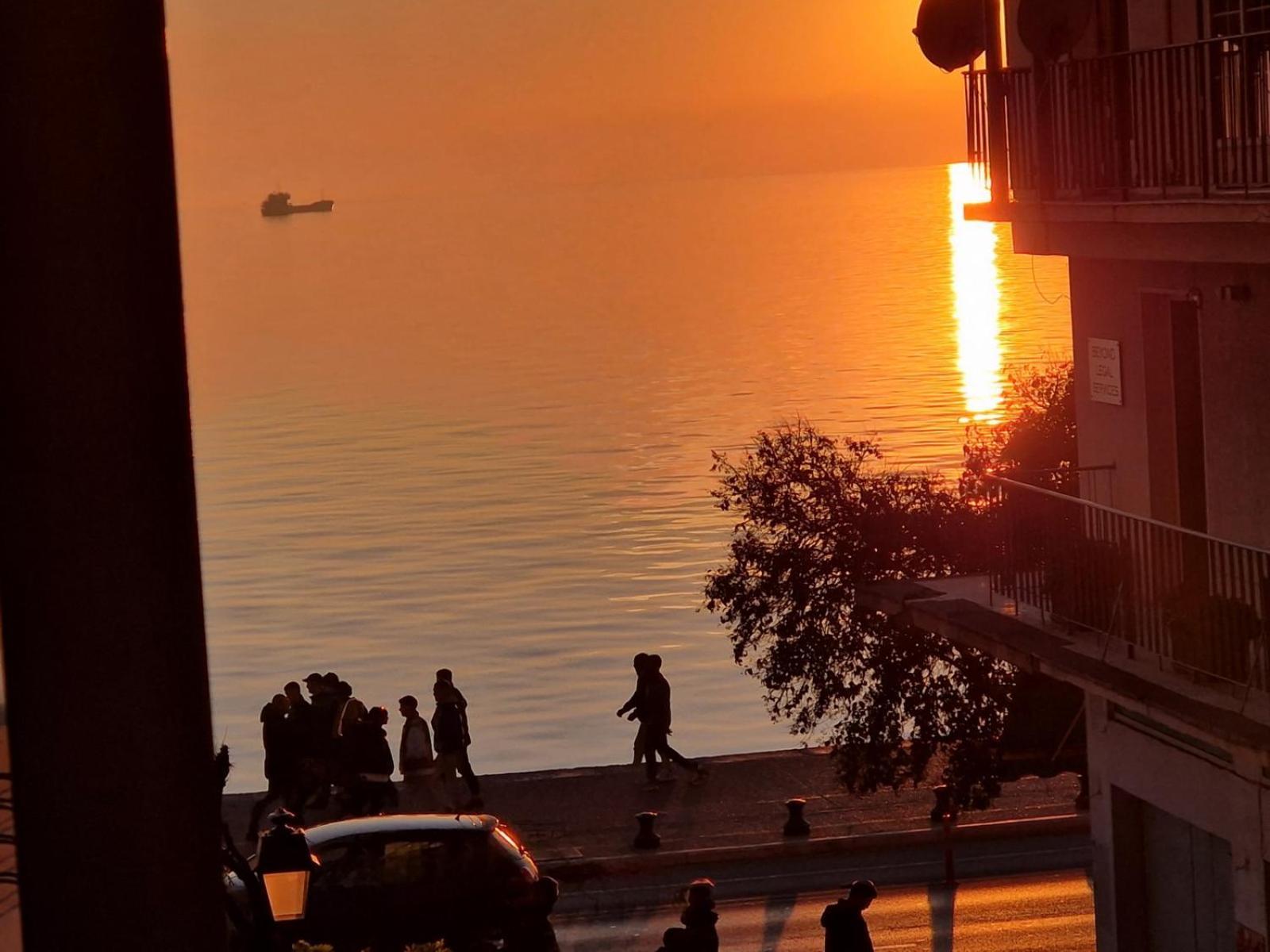 Master1 Seaside Lux Apartment Thessaloniki Exterior foto